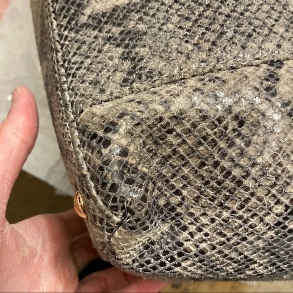 Michael kors python print gray leather tote bag - image 8